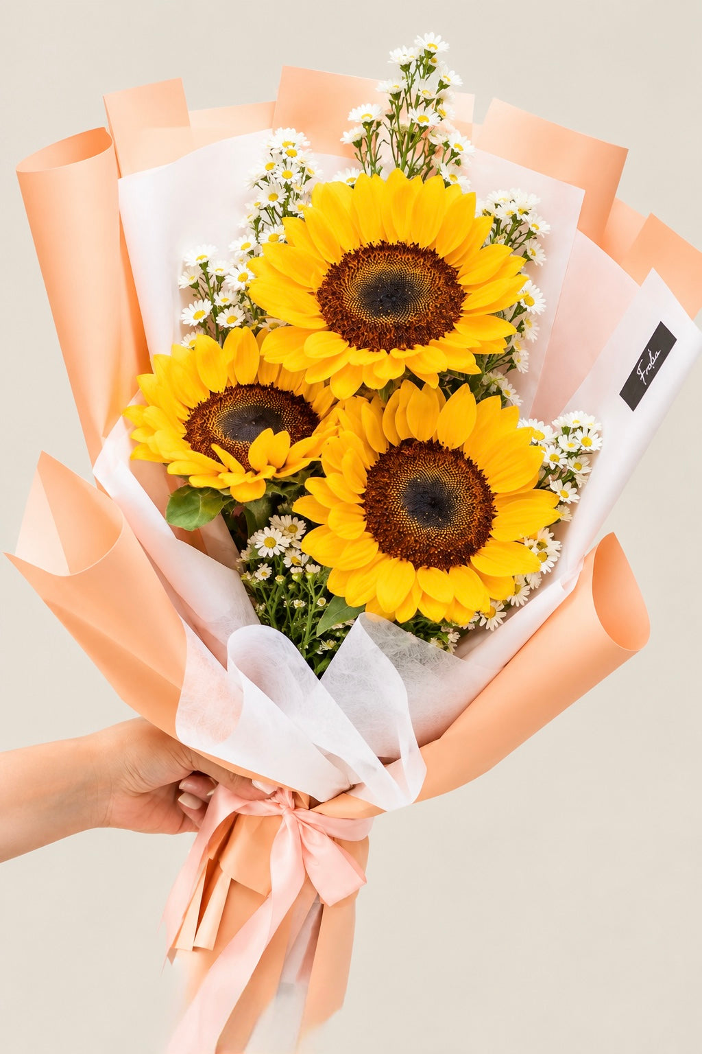 Sunset: ramo de girasoles y montecasino – Frodia Flowers