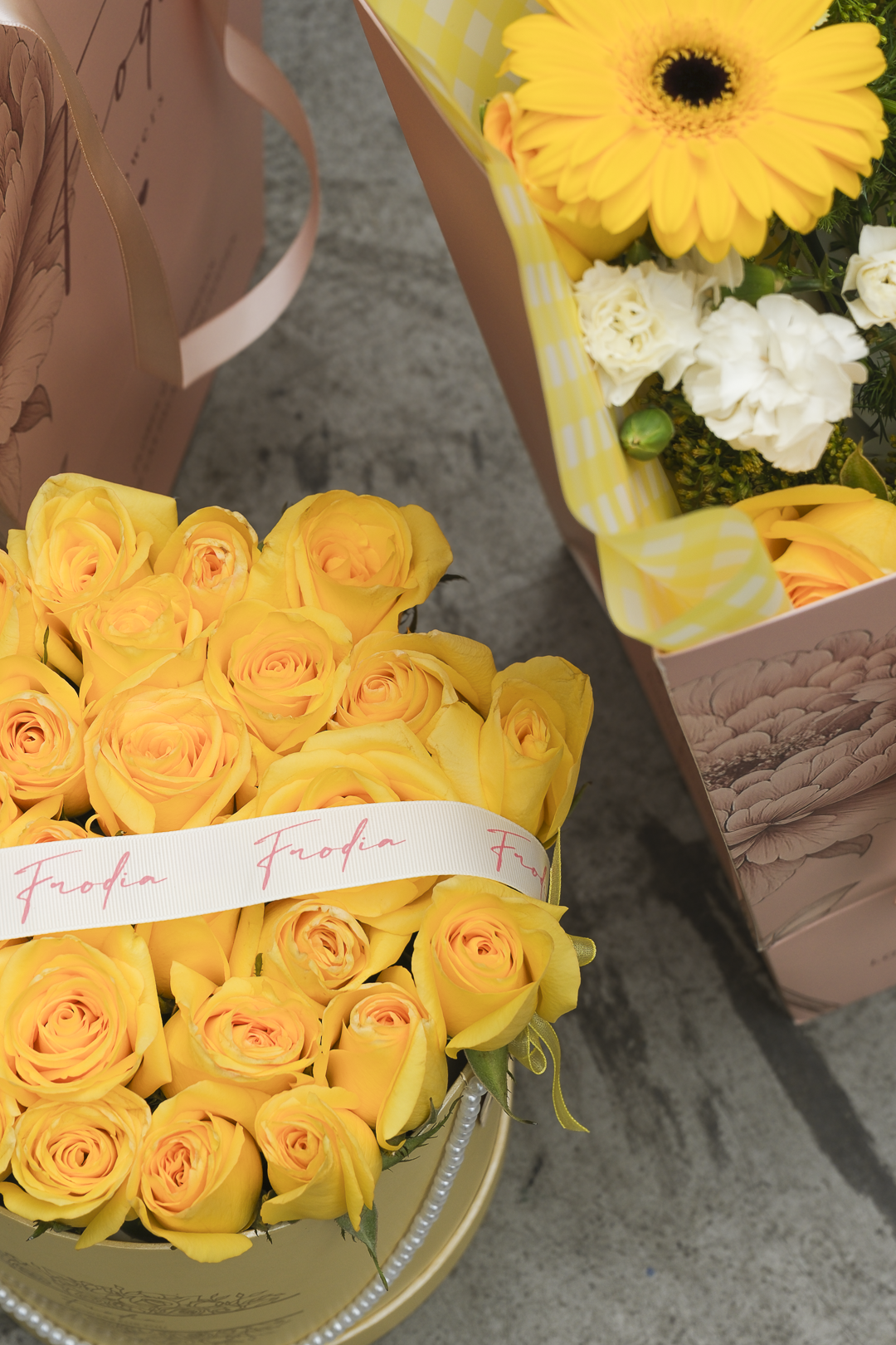 Box Yellow, otra vista – Frodia Flowers